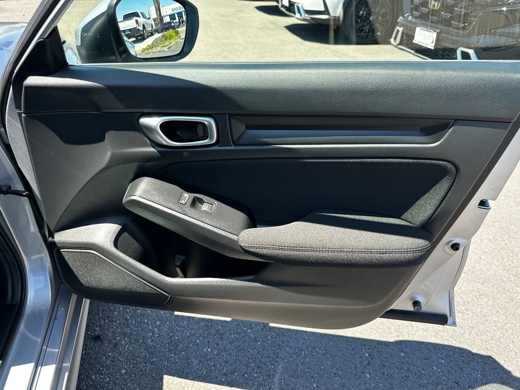 Used 2023 Silver Honda LX image 15