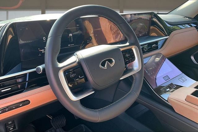 Used 2026 Silver INFINITI LUXE image 13