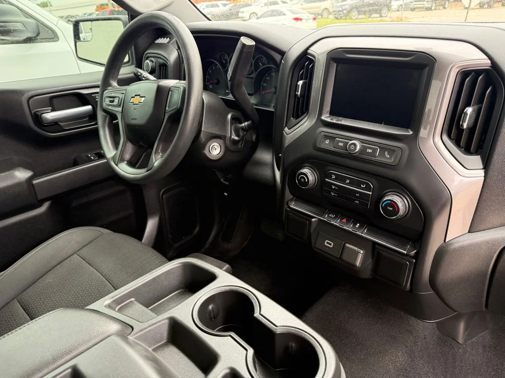 Used 2020 Gray Chevrolet Custom image 16