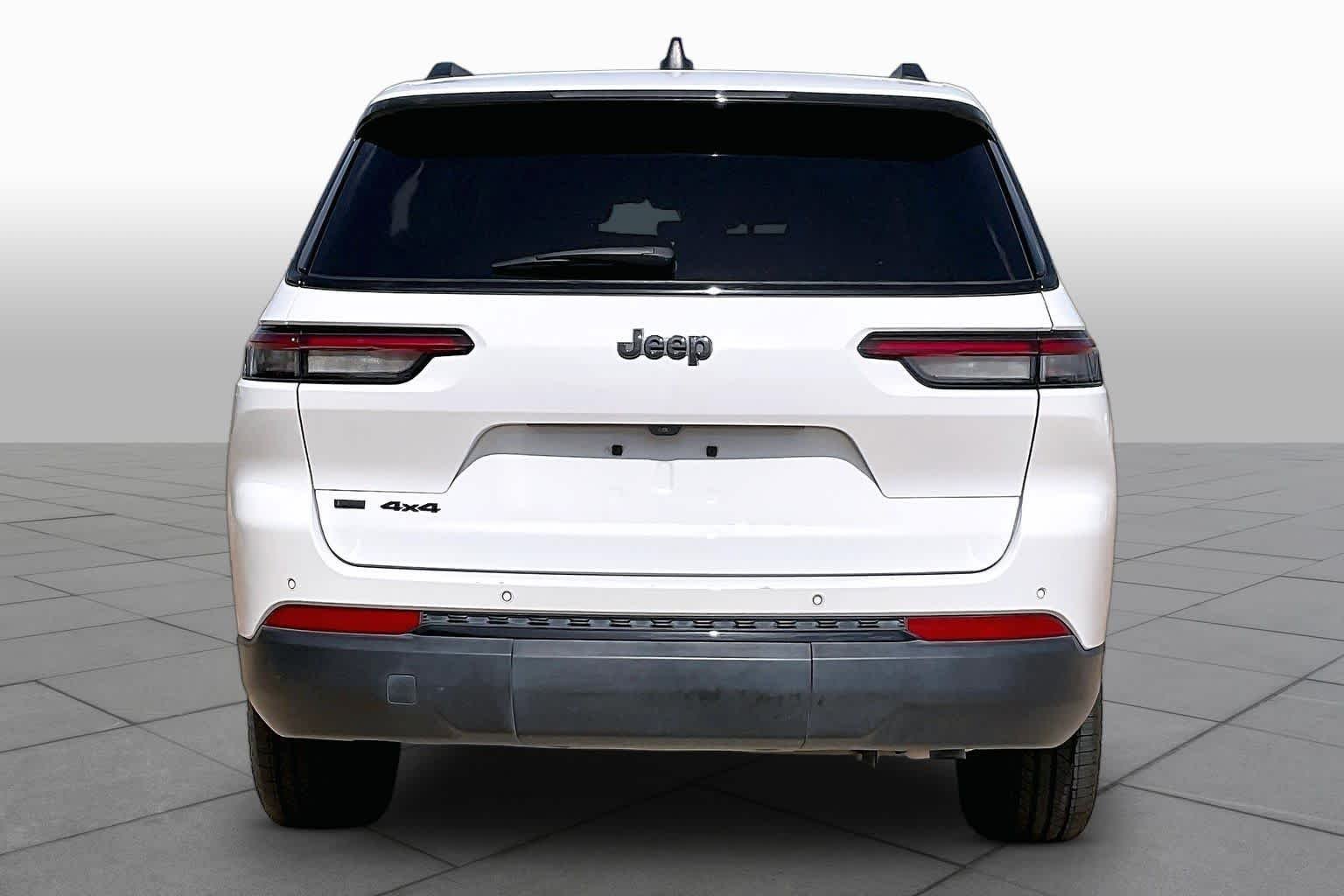 Used 2023 Bright White Clearcoat Jeep Altitude image 5