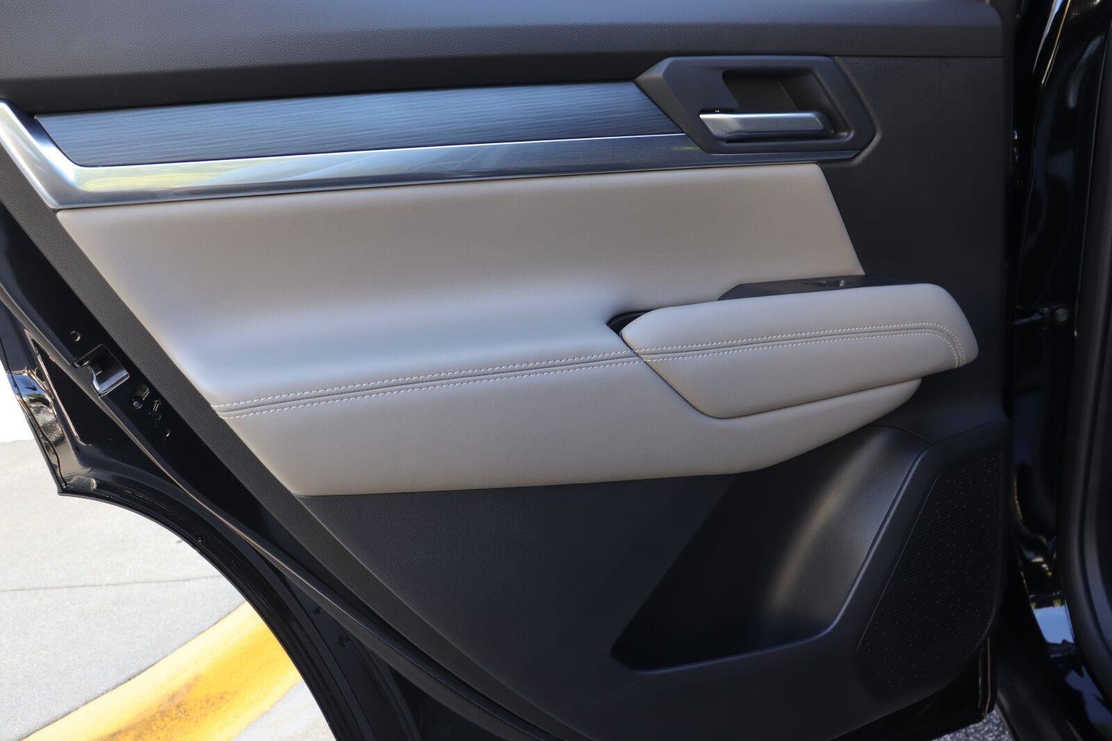 Used 2025 Ebony Twilight Metallic GMC AWD Elevation image 11