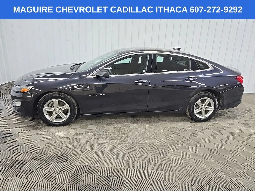 Used 2023 Gray Chevrolet LT image 5