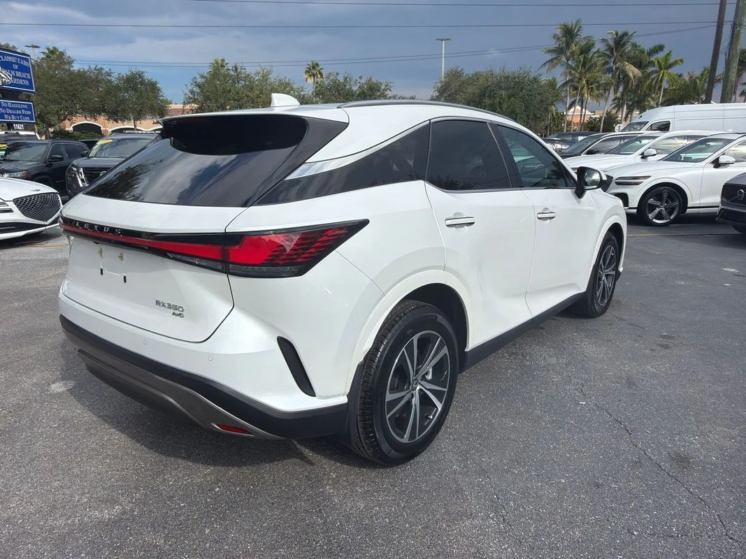 Used 2024 White Lexus Premium image 5