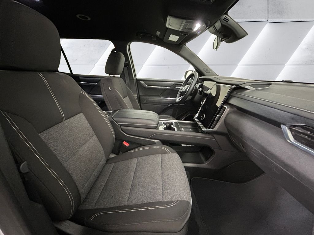 2025 GMC Acadia Elevation - Photo 13