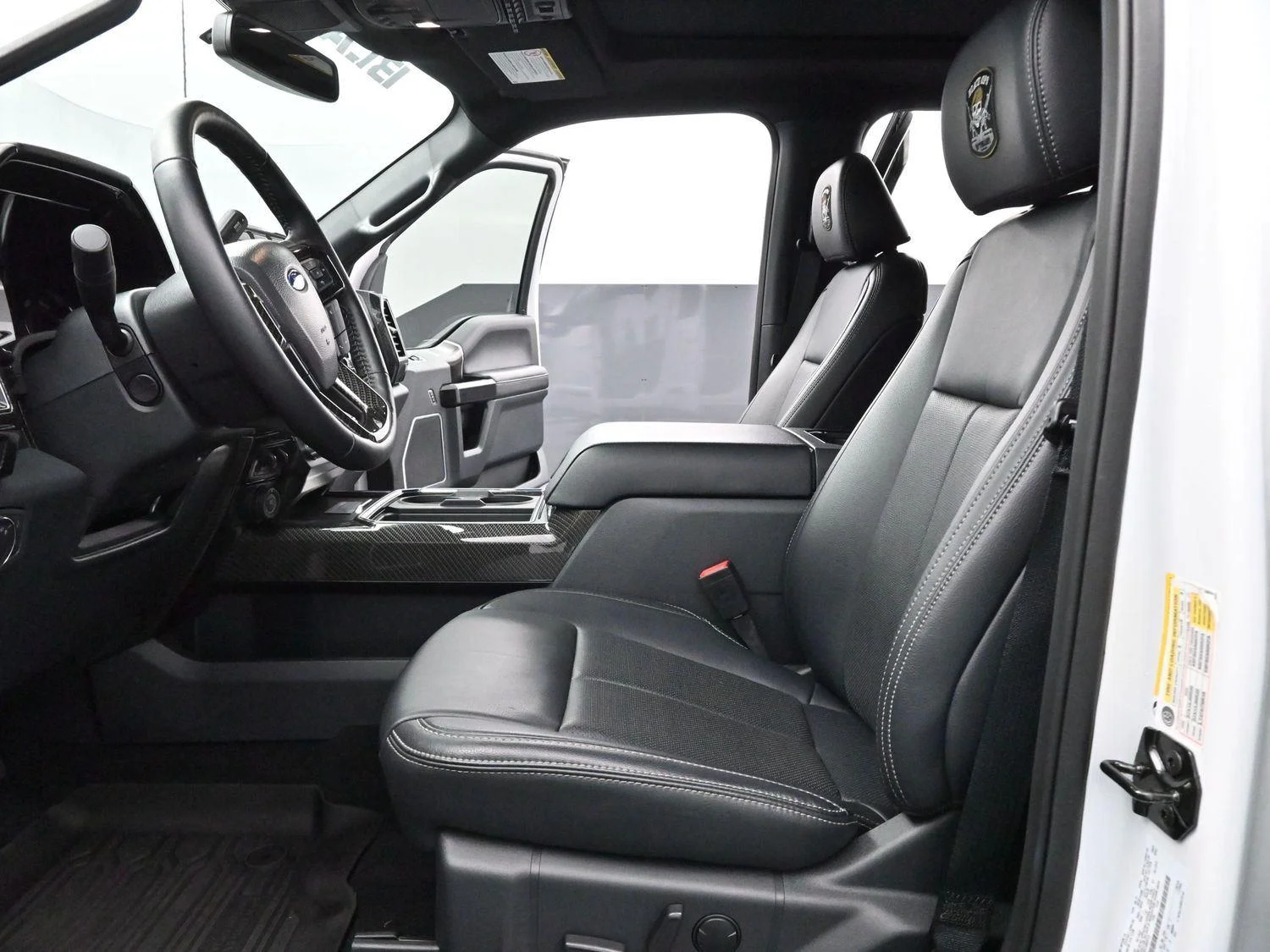 Used 2022 White Ford XL image 14