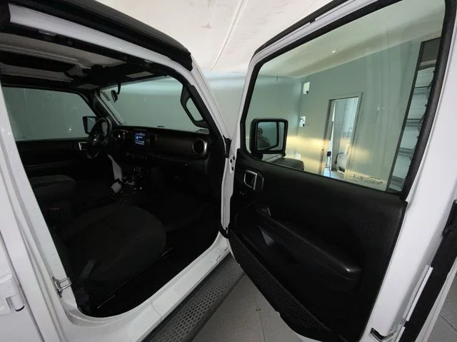 Used 2020 White Jeep Unlimited Sport S image 23