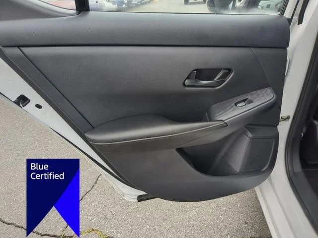 Used 2025 White Nissan SV image 27