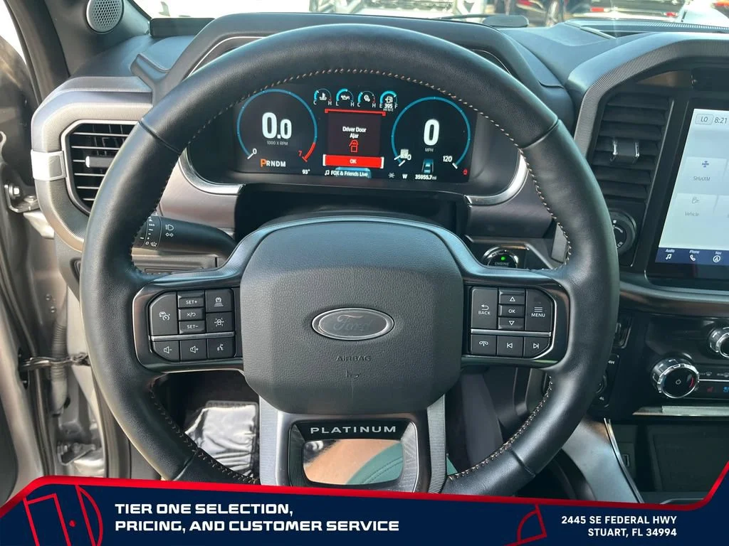 Used 2022  Ford XL image 18