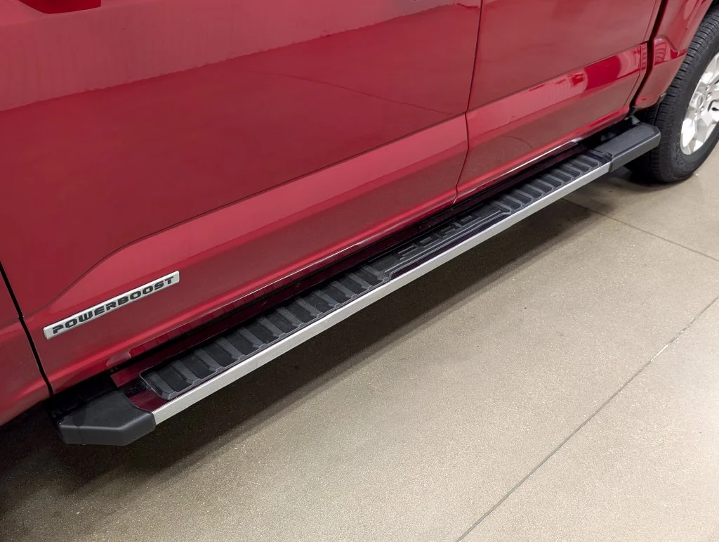 Certified Used 2021 Rapid Red Metallic Tinted Clearcoat Ford XLT image 23