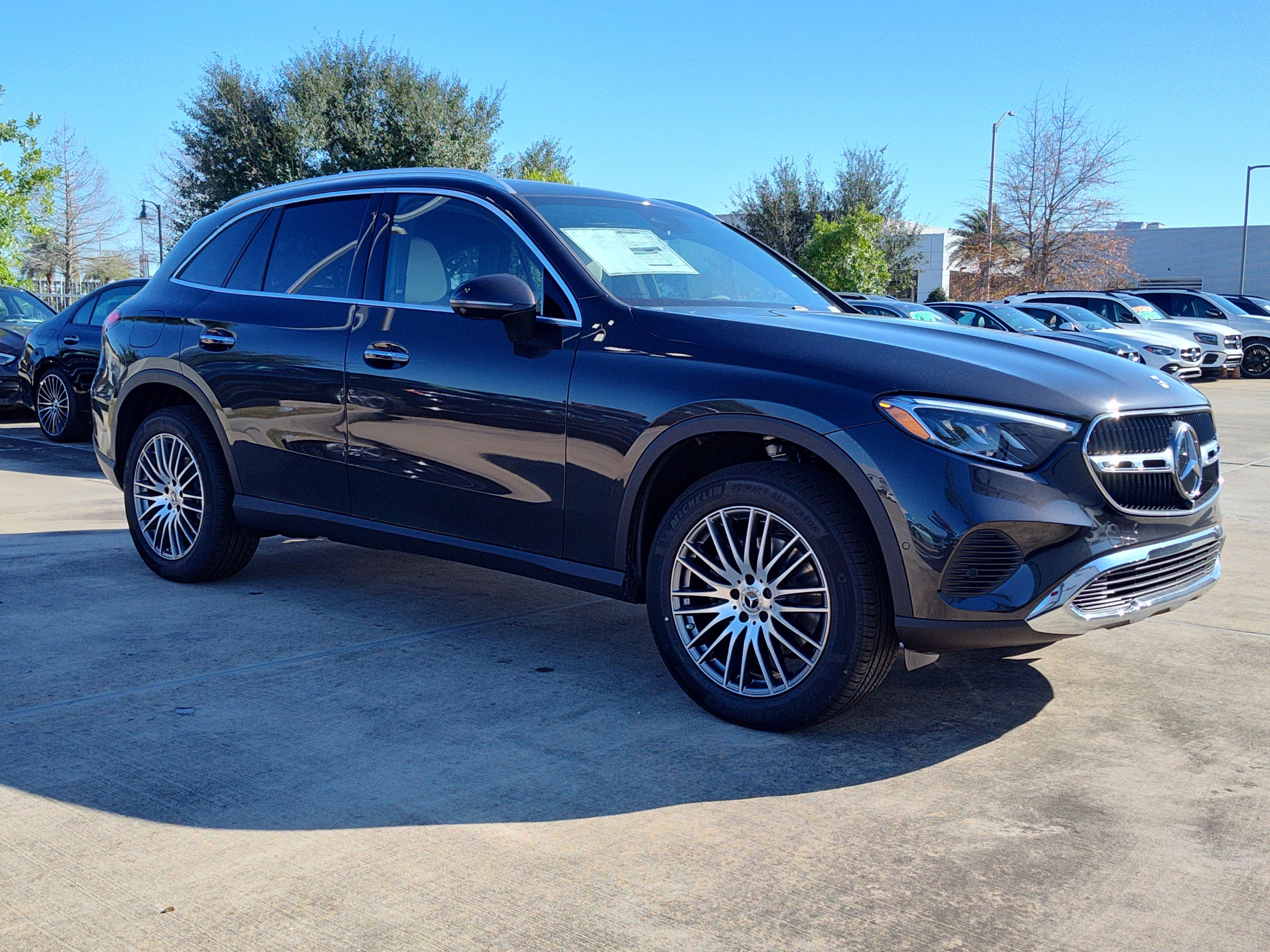 New 2026 Graphite Grey Metallic Mercedes-Benz GLC 300 image 19