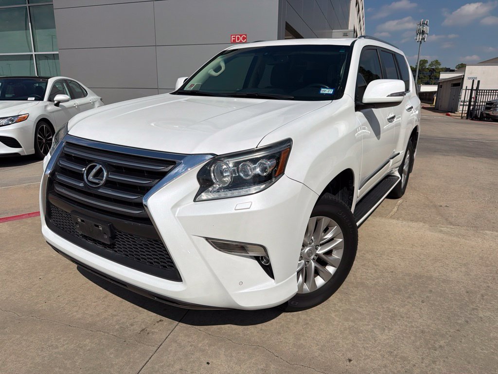 Used 2016 Starfire Pearl Lexus 460 image 1