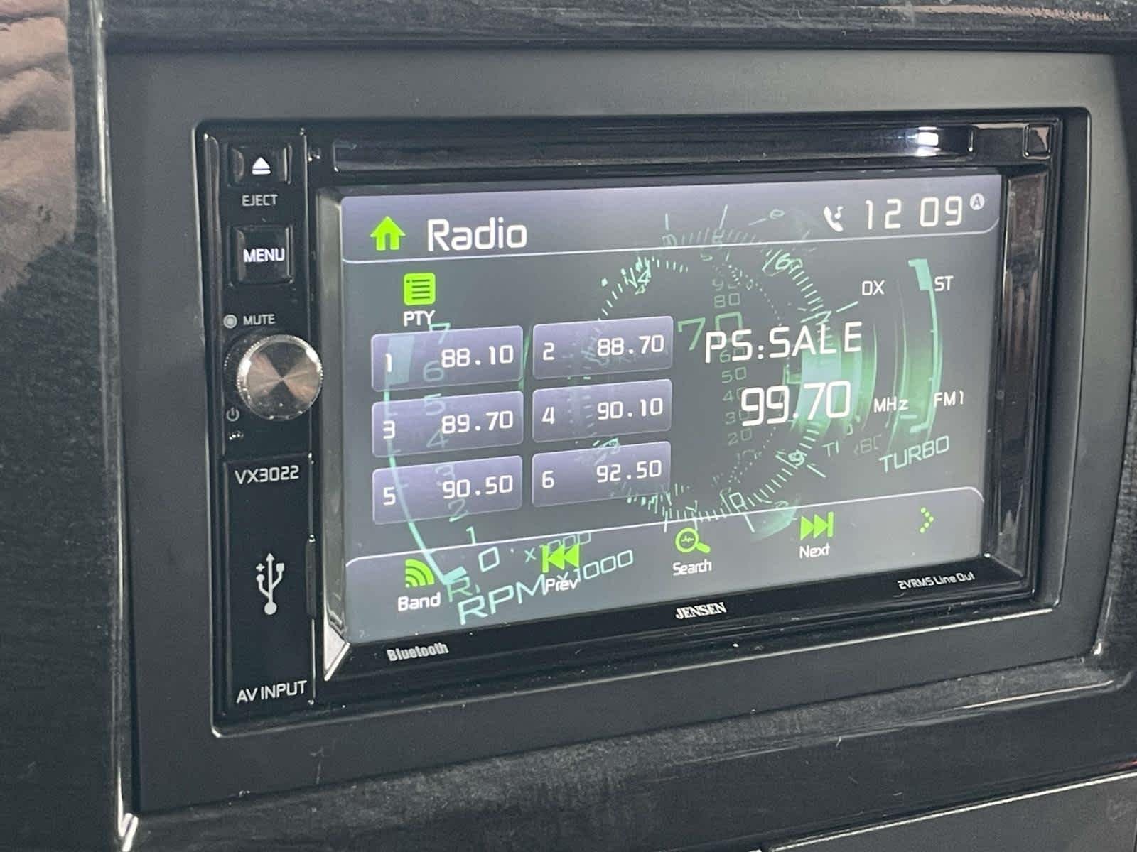 Used 2013 Onyx Black GMC Upfitter image 29