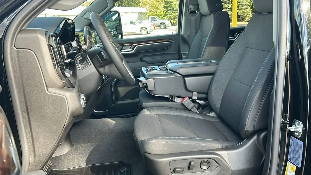 2025 GMC Sierra 2500HD SLE - Photo 11