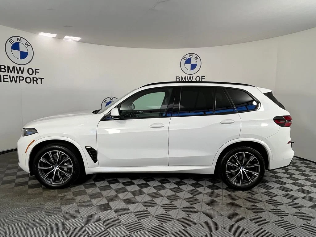 Certified Used 2025 Alpine White BMW xDrive40i image 12