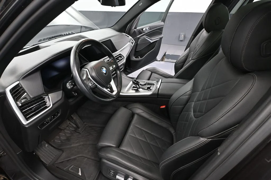 Used 2023 Gray BMW xDrive40i image 22