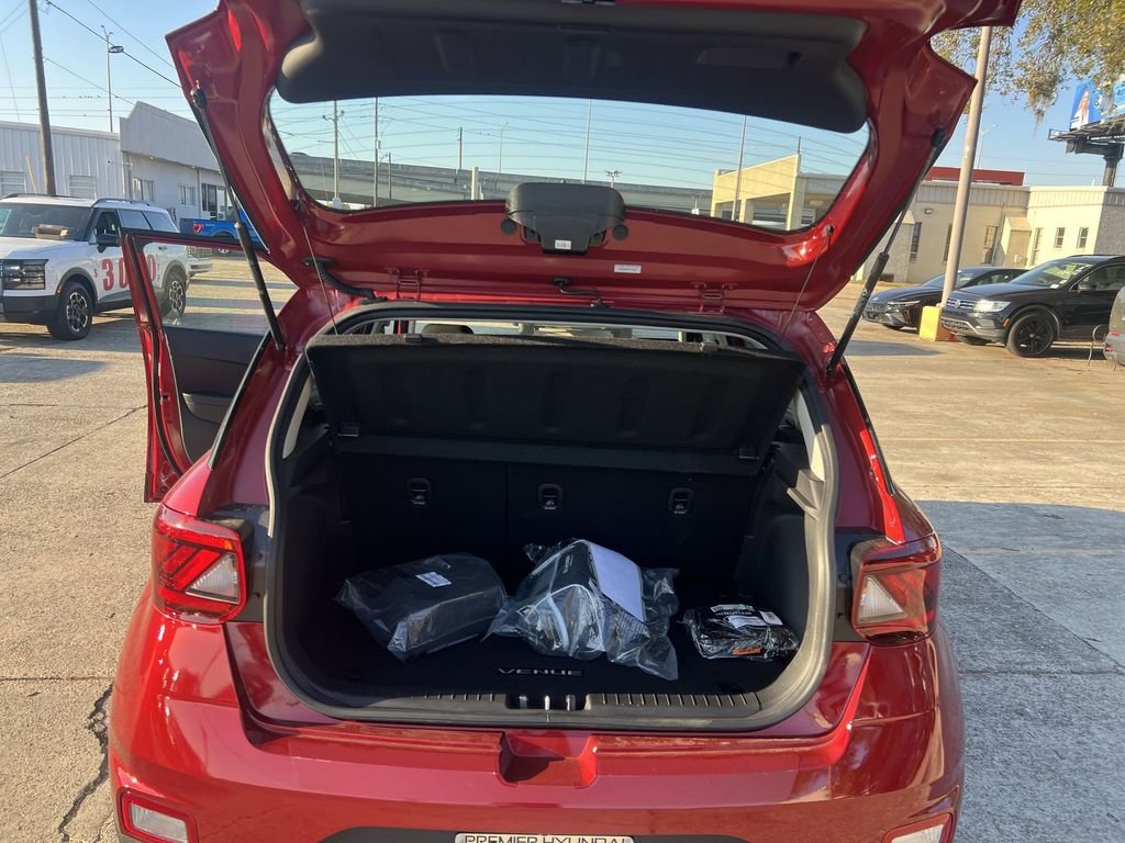 2026 Hyundai Venue SE - Photo 17