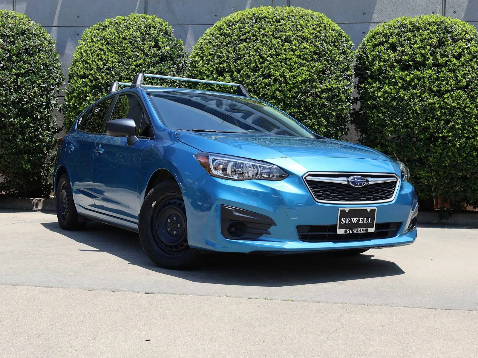 Used 2019 Island Blue Pearl Subaru  image 3