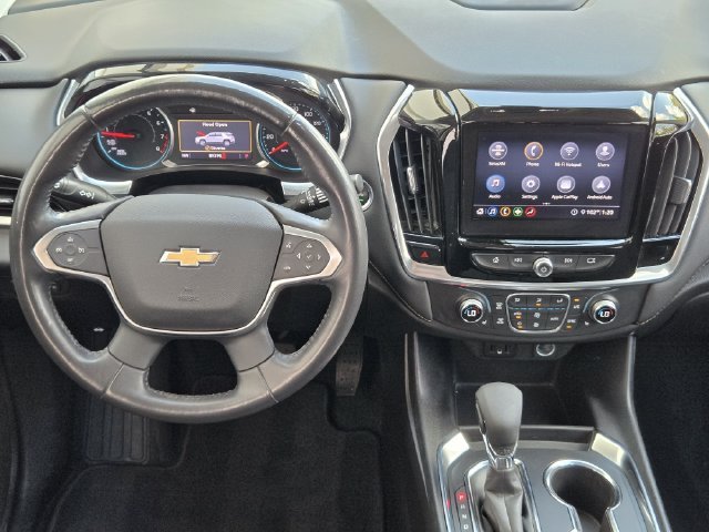 Used 2021 SILVER ICE METALLIC Chevrolet LT Cloth image 23
