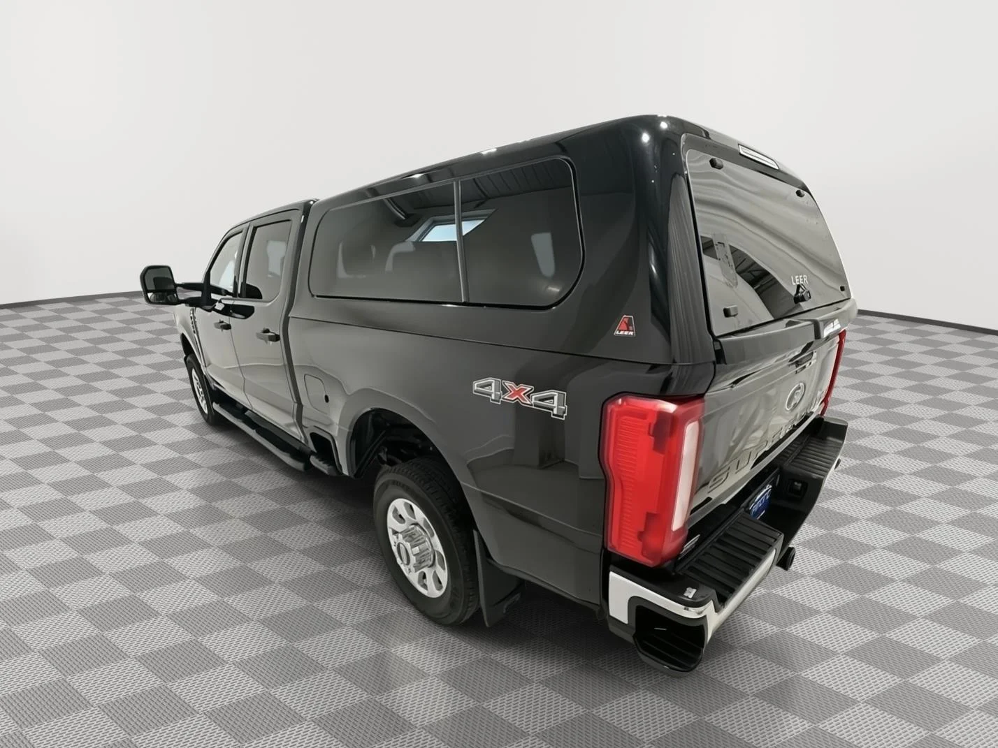 Used 2023 Agate Black Metallic Ford XL image 3