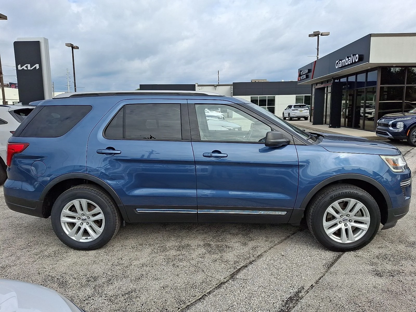 Used 2018 Blue Ford XLT image 7