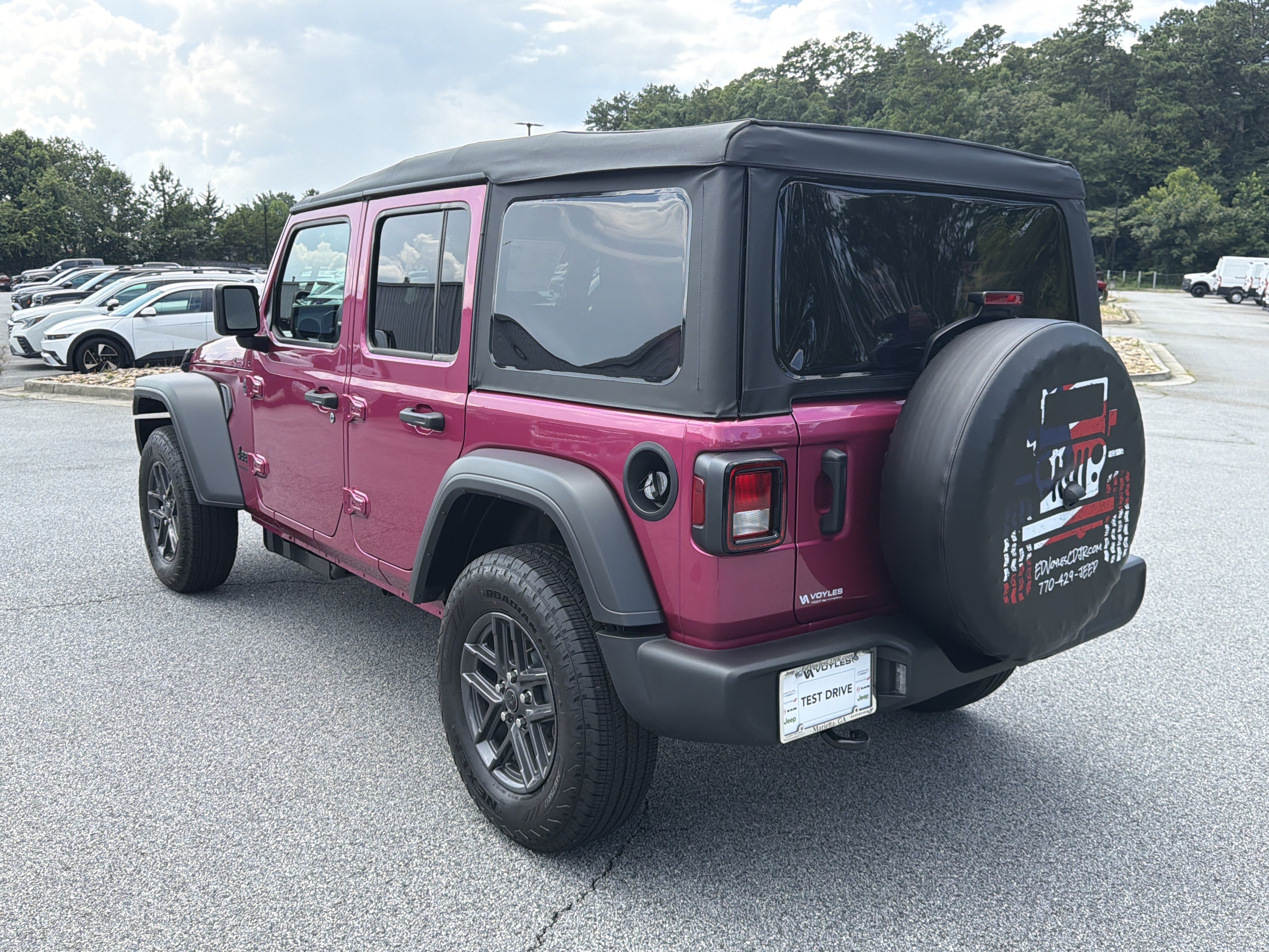 New 2026 Tuscadero Pearl-Coat Exterior Paint Jeep Sport image 6