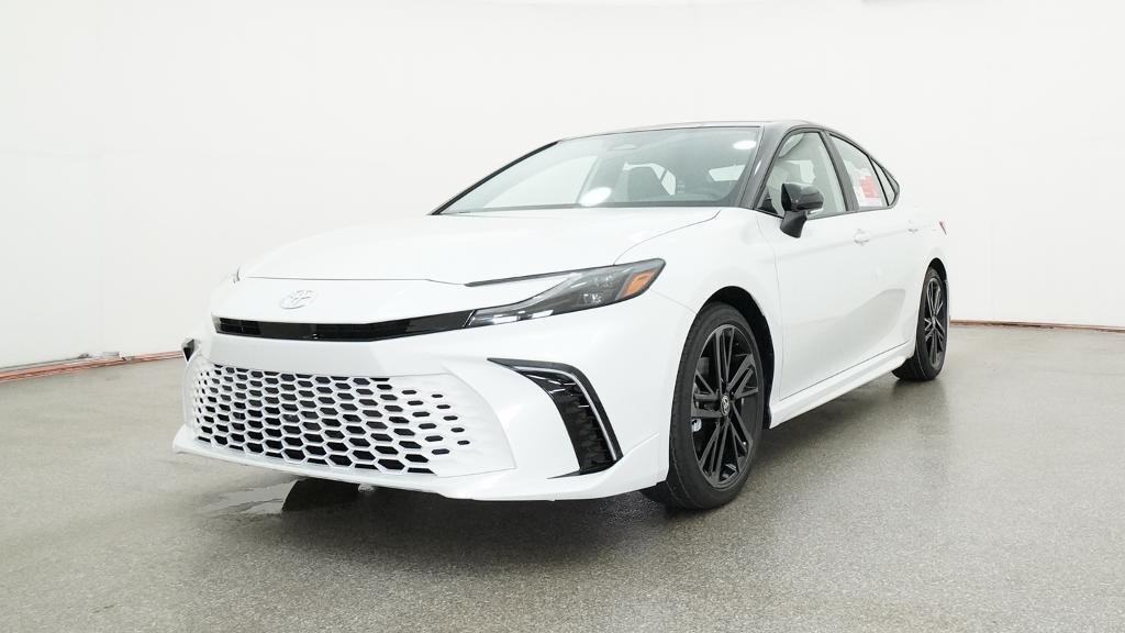 New 2026 Wind Chill Pearl with Midnight Black Metallic roof Toyota XSE image 19