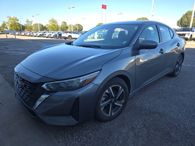 Used 2024 Gray Nissan SV image 3