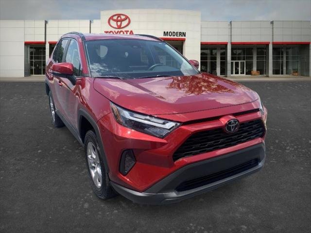 Certified Used 2025 RED MC. Toyota  image 3