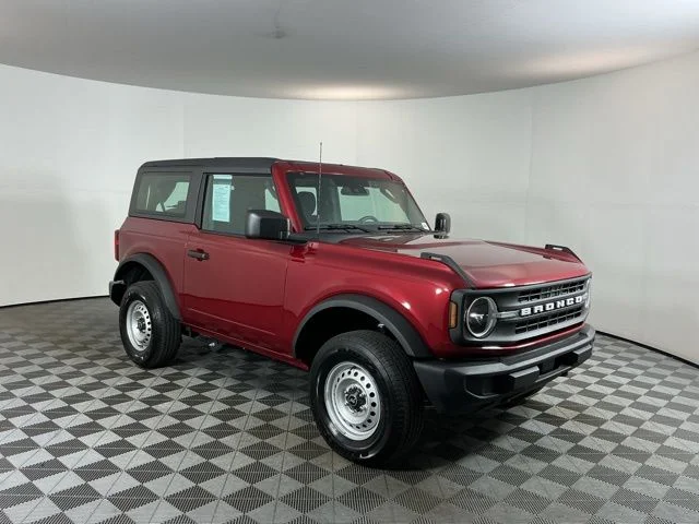 Used 2026 Red Ford Base image 3