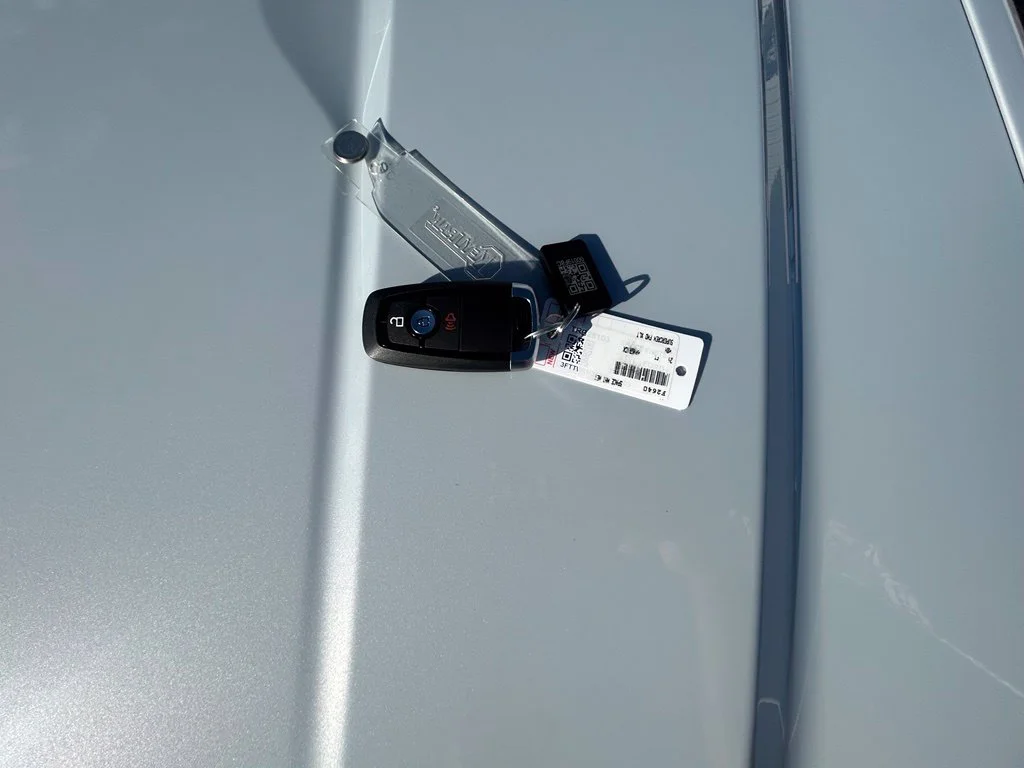 New 2026 Space White Metallic Ford XLT image 25