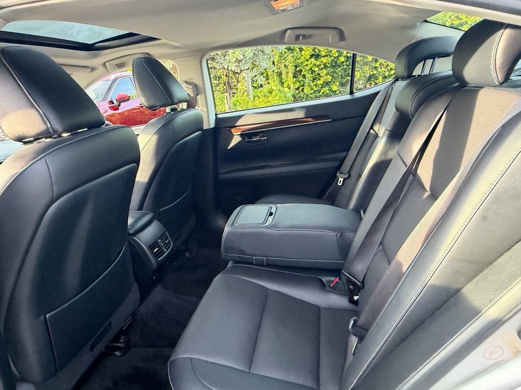 Used 2015 Silver Lexus 350 image 12