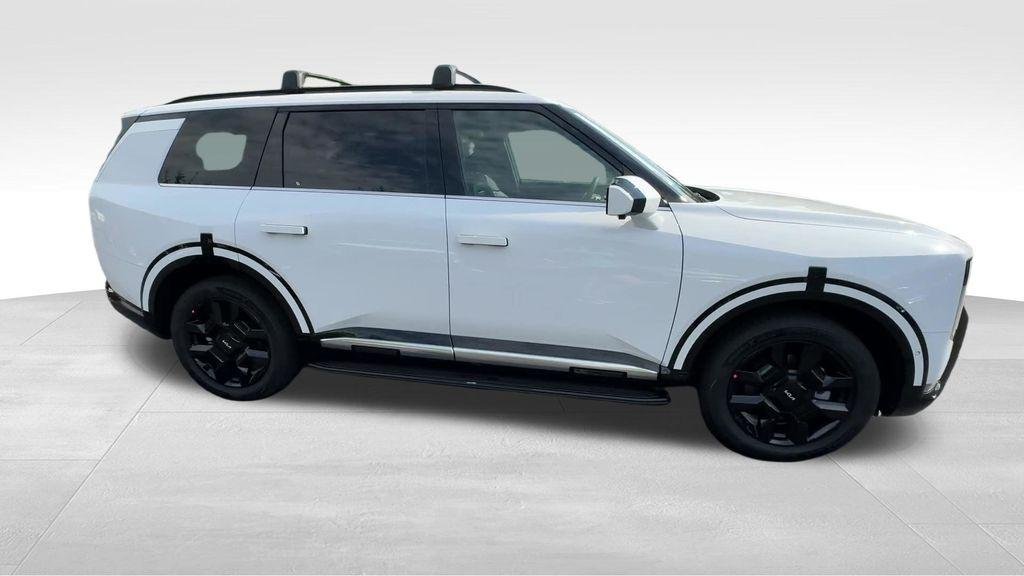 New 2027 Glacial White Pearl Kia SX image 7