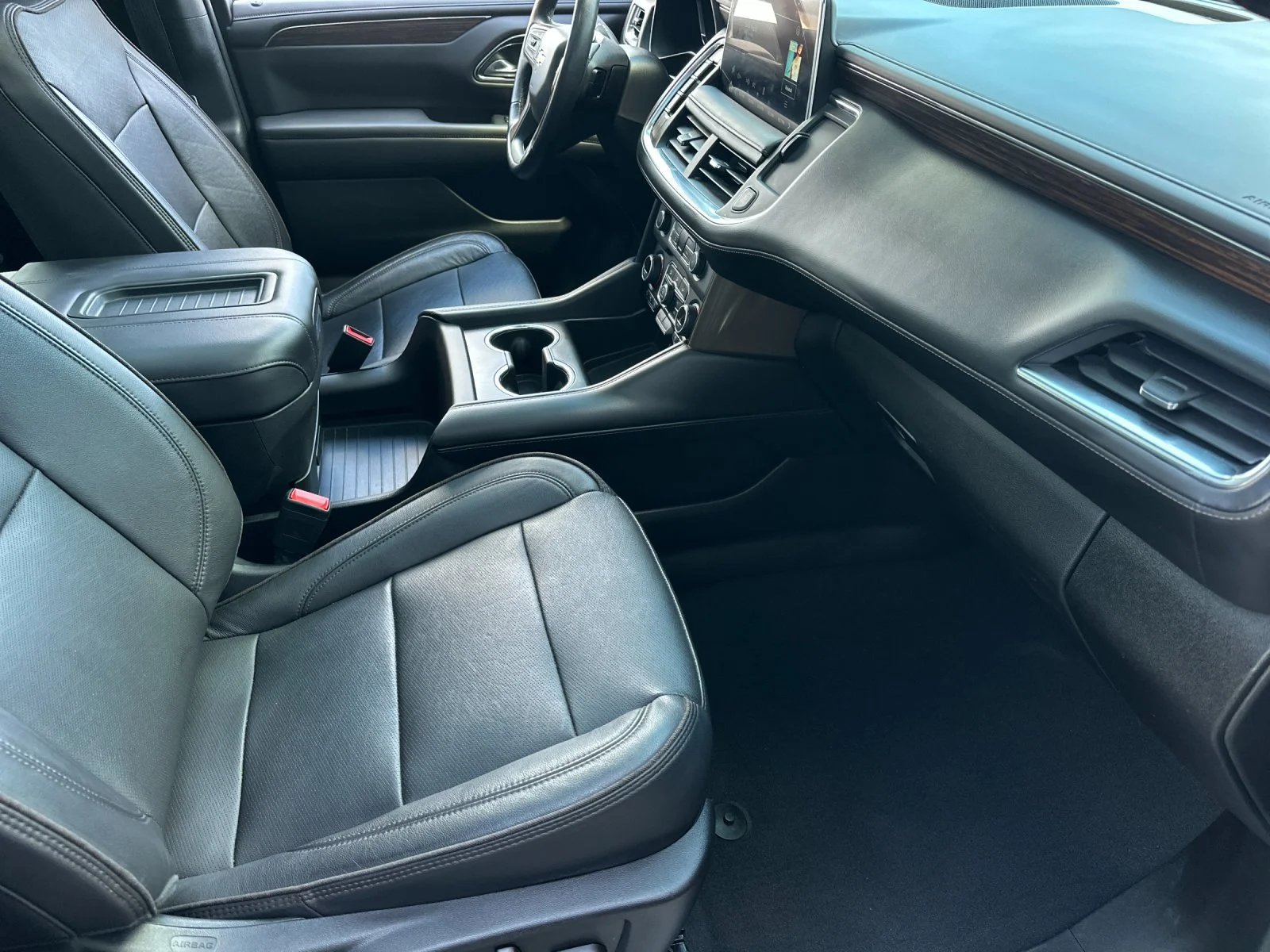 Used 2022 Black Chevrolet High Country image 15