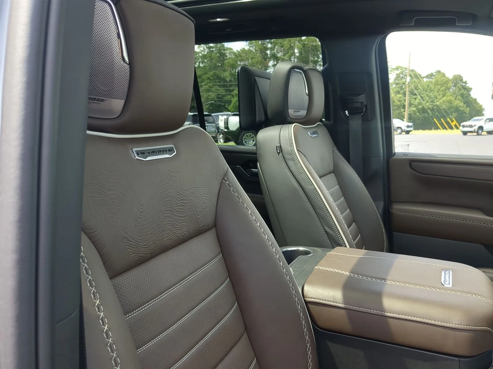 Used 2026 Sterling Metallic GMC Denali Ultimate image 29