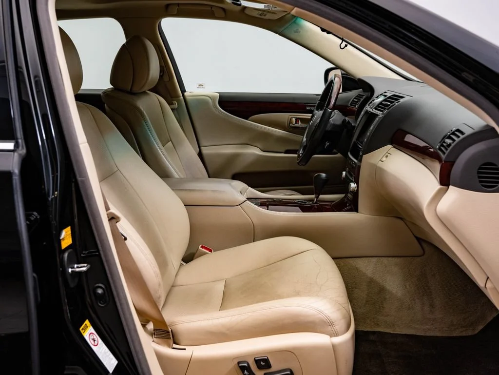 Used 2011 Obsidian Lexus 460 image 25