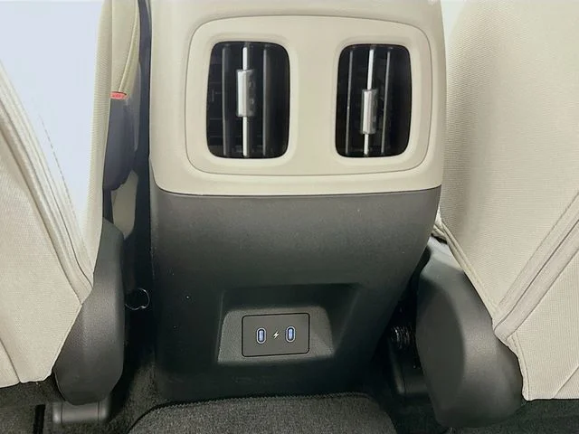 New 2026 Hyundai TUCSON SEL