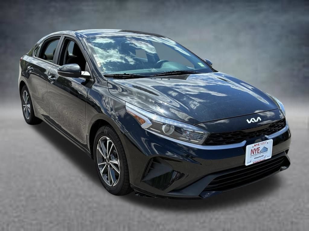2022 Kia FORTE LXS - Photo 8