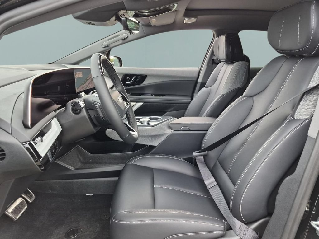 2027 Cadillac OPTIQ Luxury - Photo 18