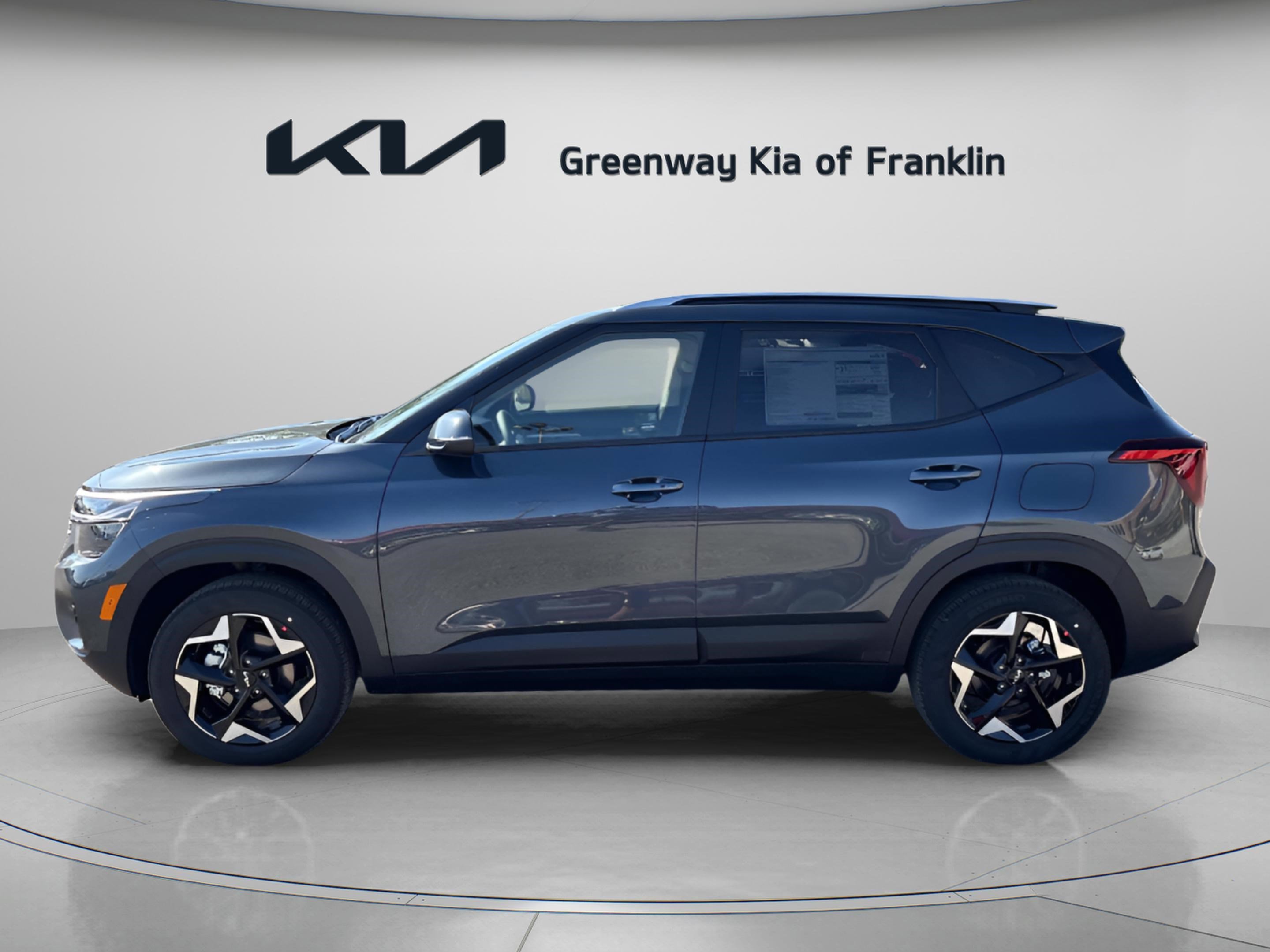 New 2026 Gravity Gray Kia S image 4