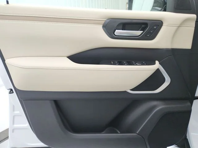 New 2026 White Nissan Platinum Reserve image 34