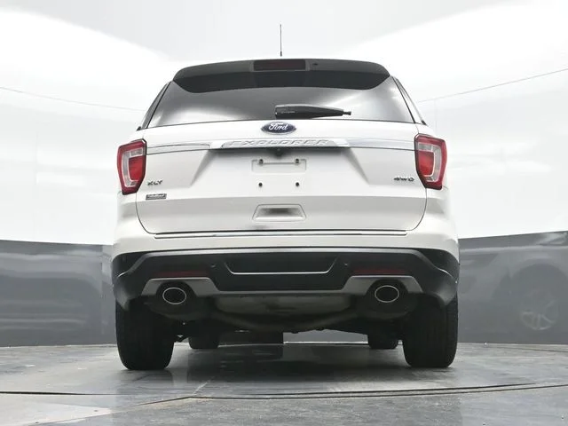 Used 2018 White Ford XLT image 18