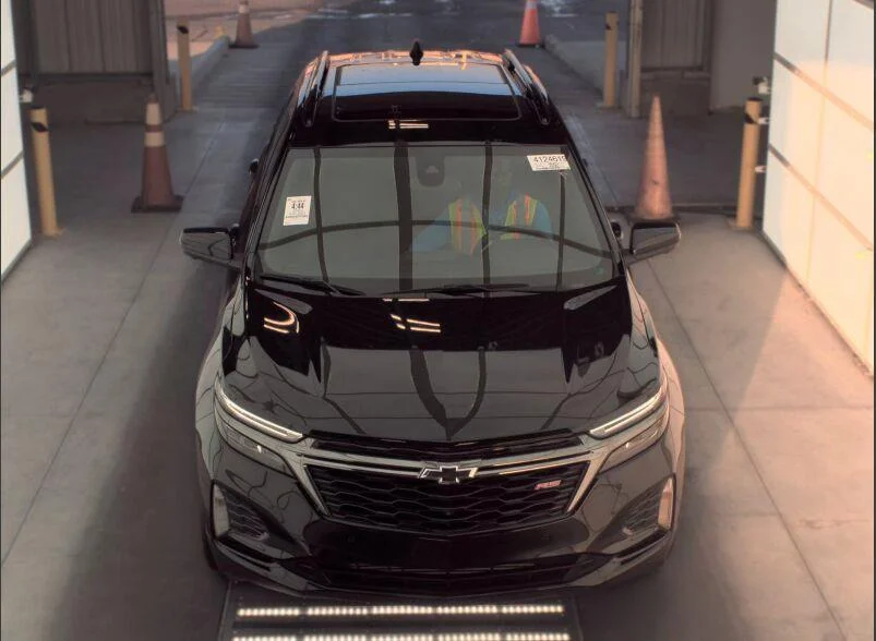 Used 2023 Mosaic Black Metallic Chevrolet RS image 18
