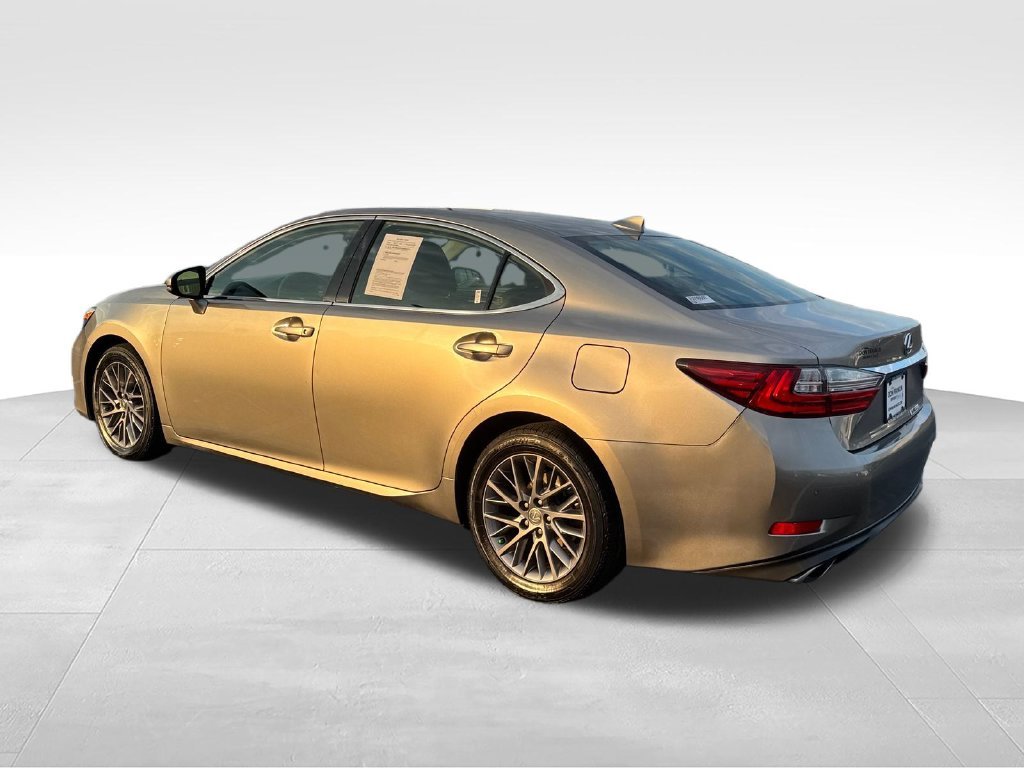 Used 2018 Silver Lexus 350 image 3