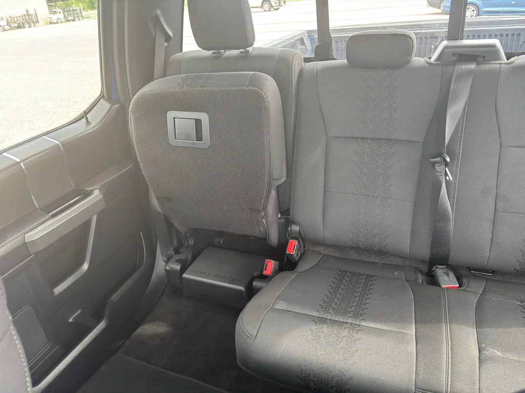 Used 2018 Lightning Blue Ford XLT image 24