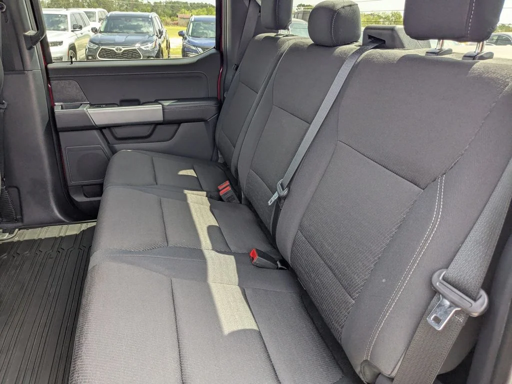 Used 2025 Red Ford XLT image 14