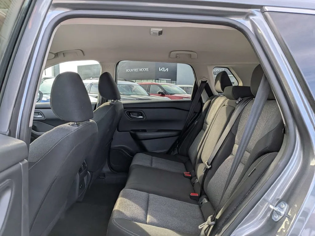 Certified Used 2025 Gun Metallic Nissan SV image 15