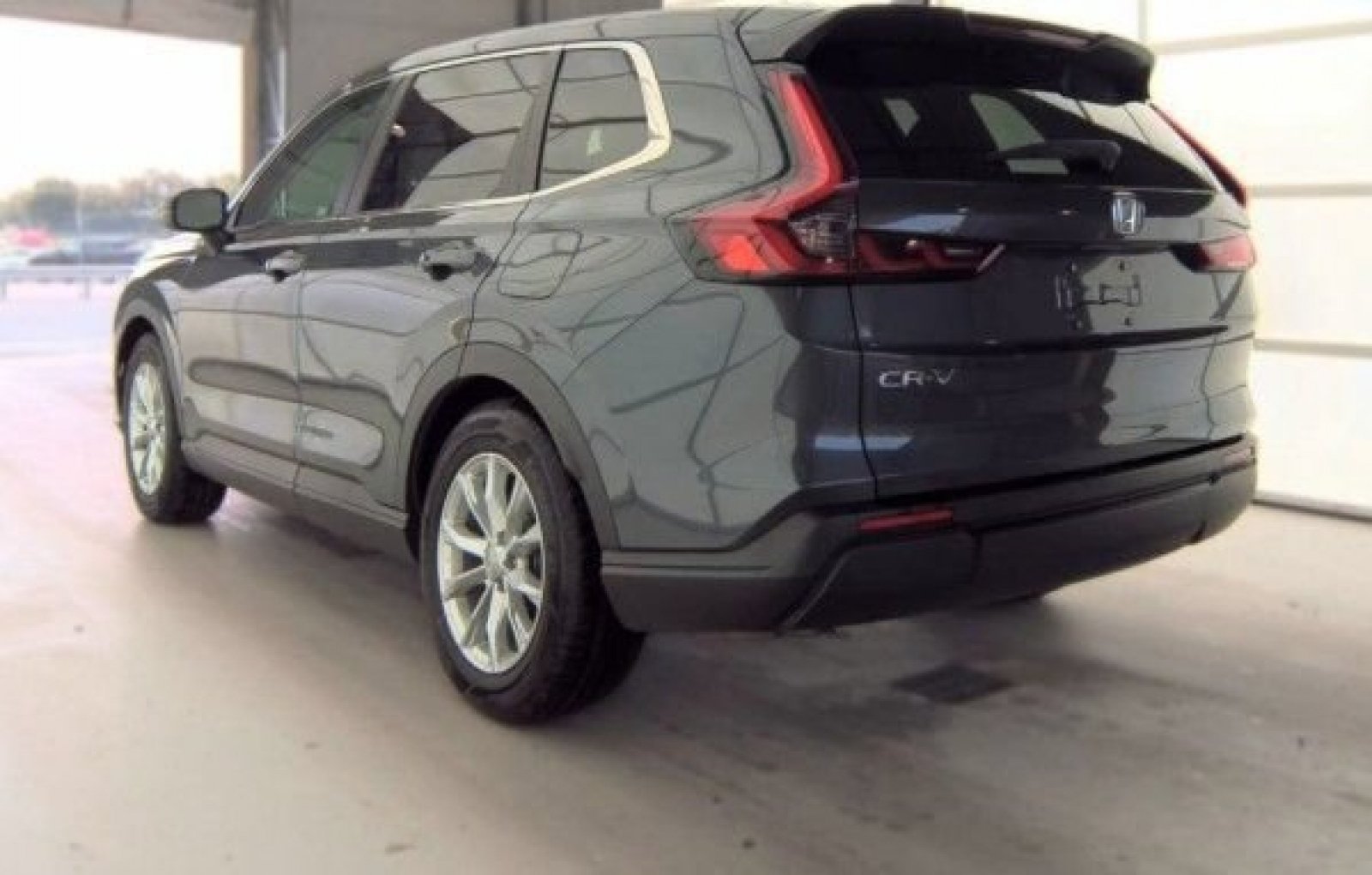 Certified Used 2025 Meteorite Gray Metallic Honda EX-L image 3