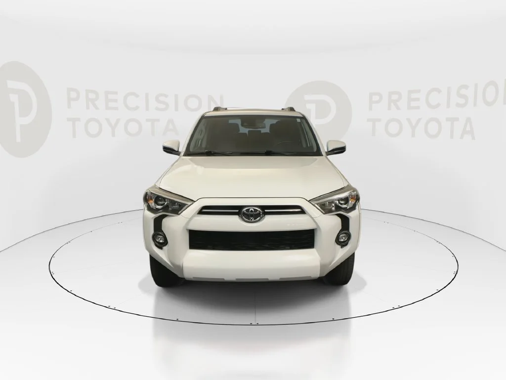 Used 2022 White Toyota SR5 image 7