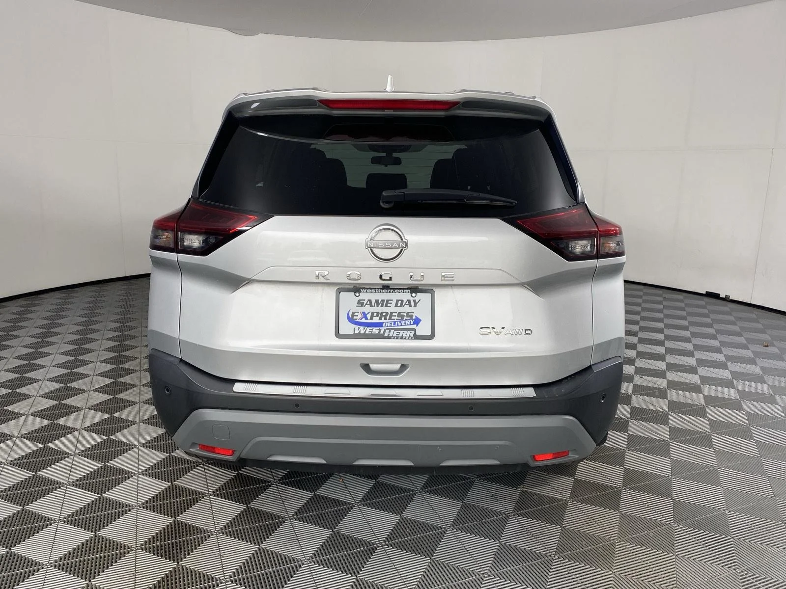 Certified Used 2023 Brilliant Silver Metallic Nissan SV image 6