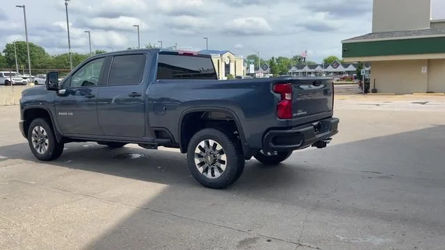 2026 Chevrolet Silverado 2500 HD Custom - Photo 6